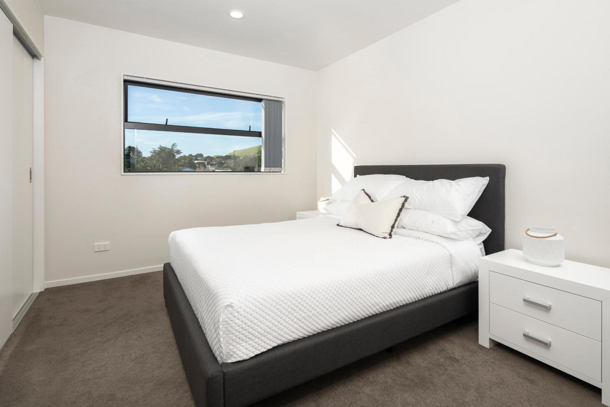Modern Immaculate Residence In Mount Wellington オークランド エクステリア 写真